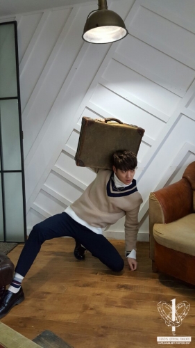 7_조_모델_화보집_표정도_멋있게